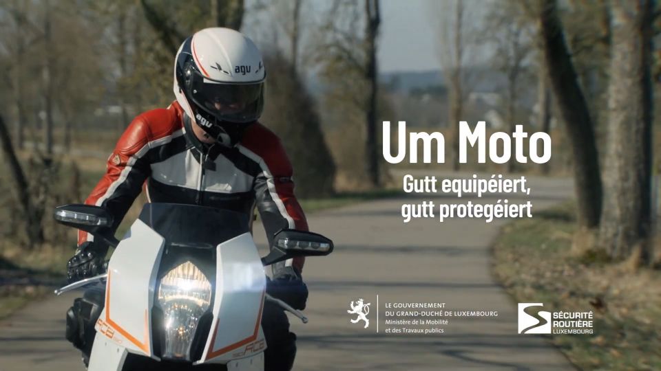 À moto: Bien équipé, bien protégé