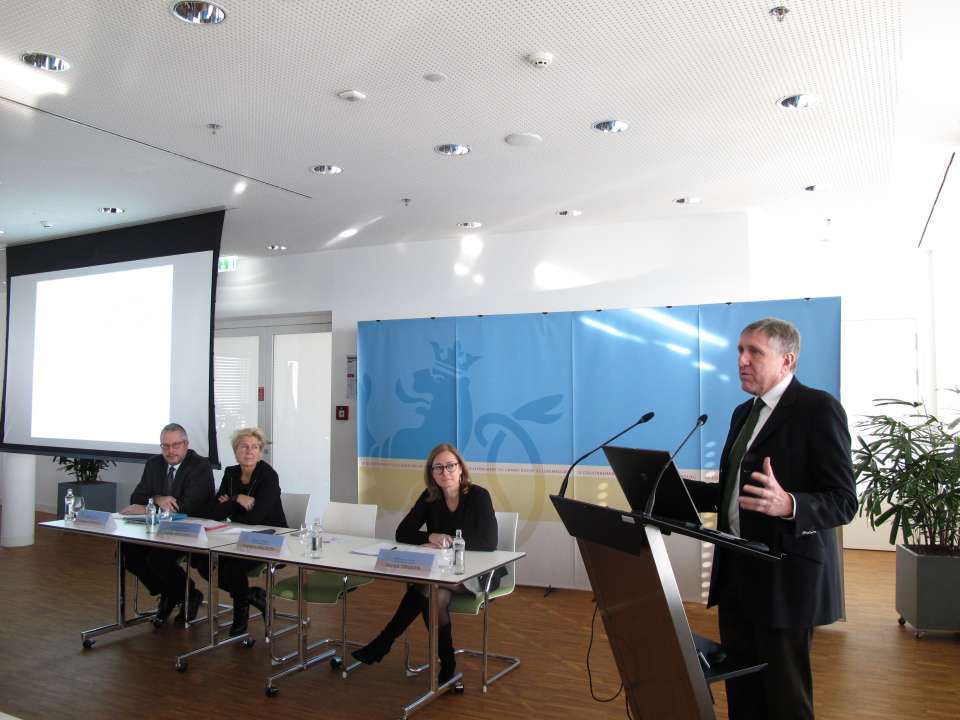 François Bausch lors de la conférence de presse